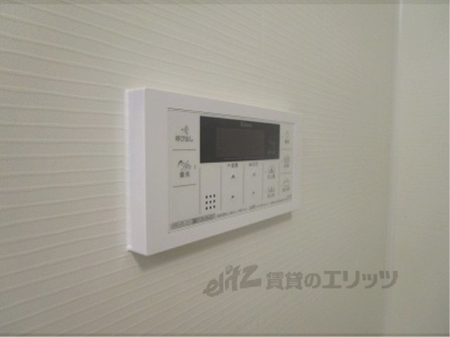 その他設備　給湯器リモコン