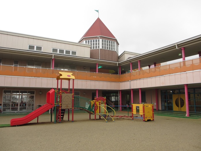 幼稚園・保育園　安堵保育園子育て広場・あかり（幼稚園・保育園）まで945m