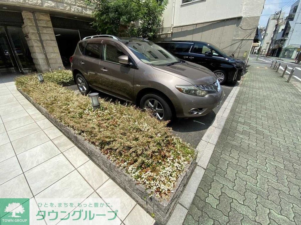駐車場　駐車場