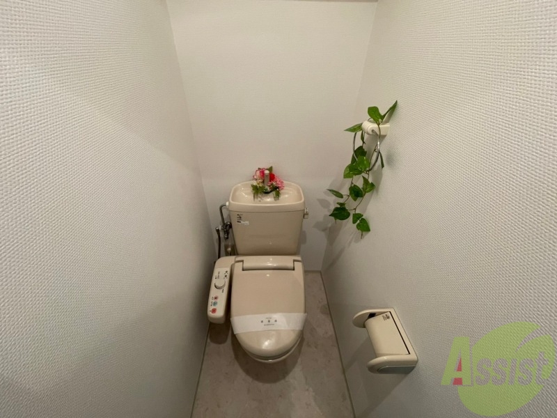 トイレ　シャワートイレになっているので快適です！