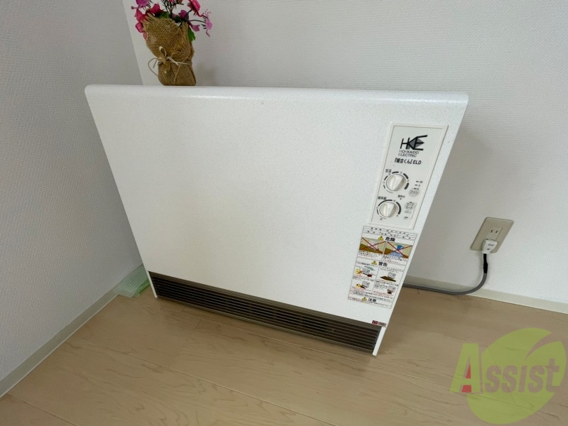 その他設備　電気暖房です。冬場の寒い日でも安心ですね～