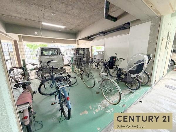 駐車場　★駐輪場★