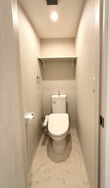 トイレ　シンプルで使いやすいトイレです