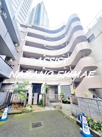 建物外観　すぐに内見可能です！！