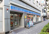 コンビニ　ローソン 日本橋蛎殻町店（コンビニ）まで98m