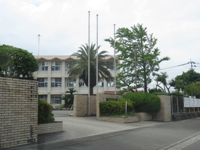 中学校　東大宮中学校（中学校）まで2020m