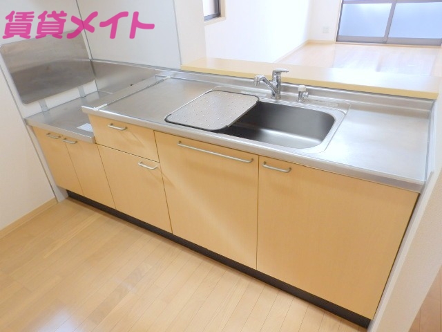 キッチン　同型参考写真です