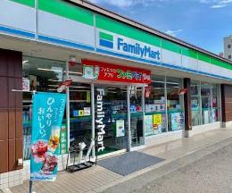 コンビニ　ファミリーマート南大塚店（コンビニ）まで67m
