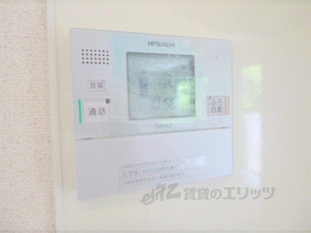 その他設備　給湯器リモコン