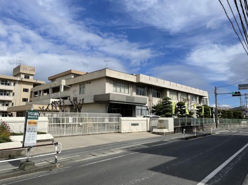 小学校　岡山市立陵南小学校（小学校）まで1070m