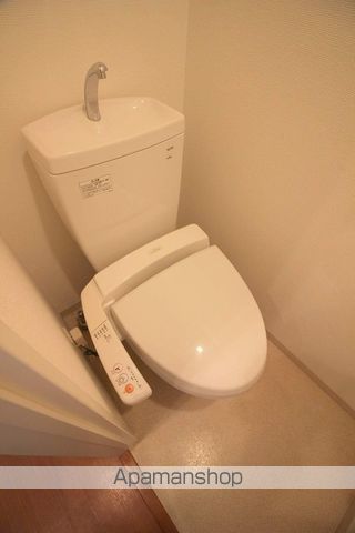 地下鉄四つ橋線 四ツ橋駅 徒歩10分 12階建 築20年のトイレ写真