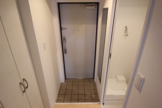 玄関　※別部屋の写真です