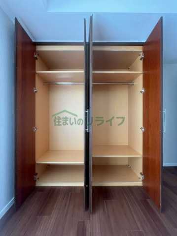 収納　ルネ新宿御苑タワー