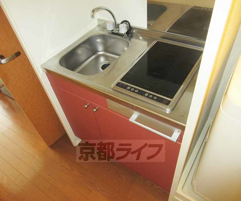 キッチン　可愛いコンパクトなキッチン・