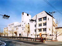 小学校　神戸市立西灘小学校（小学校）まで294m