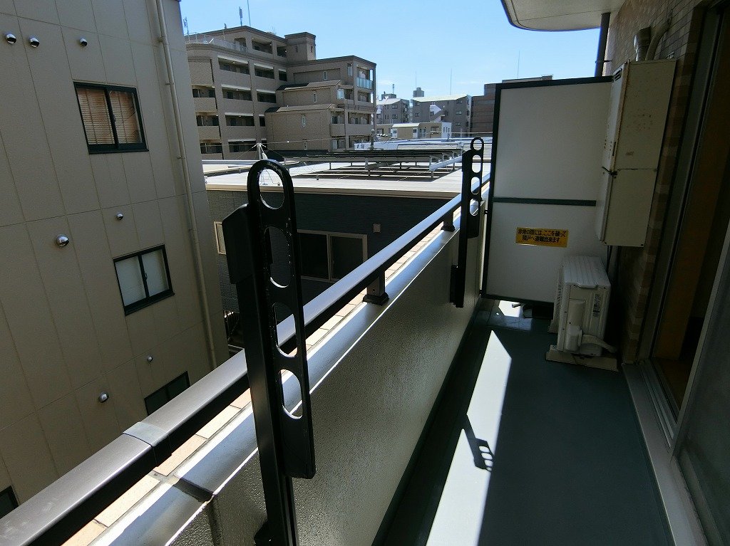 バルコニー　広めのバルコニー