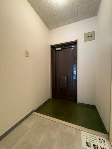 CONRAD寺川の玄関写真