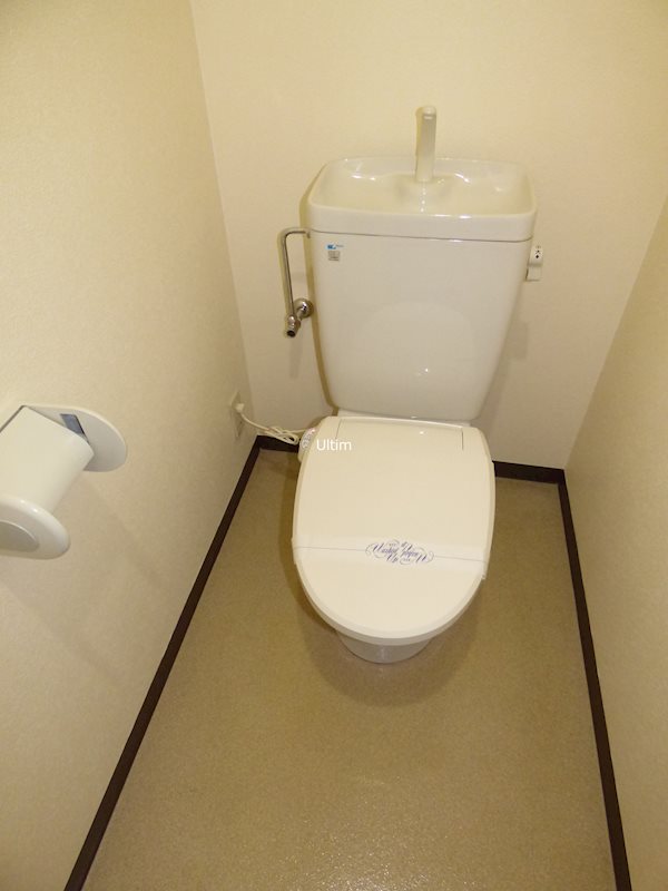 トイレ　※別のお部屋の写真です