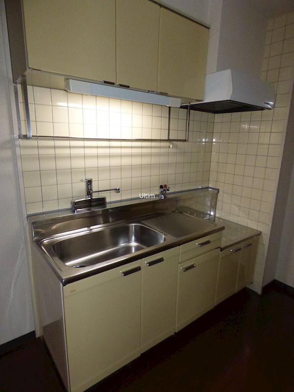 キッチン　※別のお部屋の写真です
