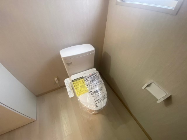 トイレ　※別号室の写真です※