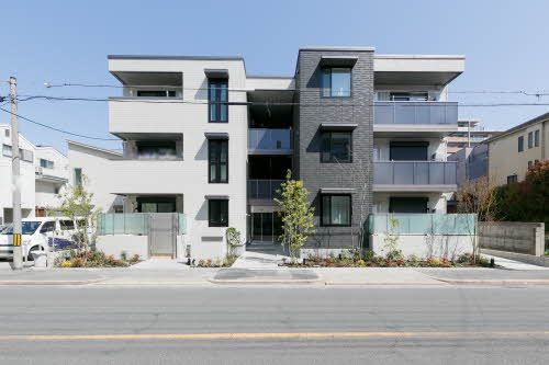 建物外観　積水ハウス施工の賃貸住宅「シャーメゾン」です