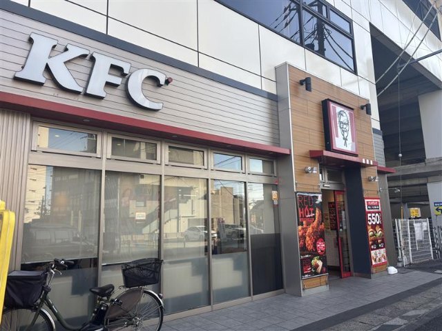 飲食店　ケンタッキーフライドチキン東松戸店（飲食店）まで182m