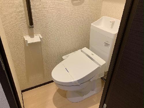 トイレ　ウォシュレット付