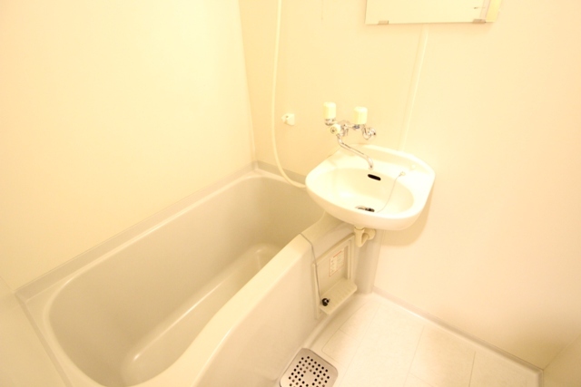バス・シャワールーム　浴室