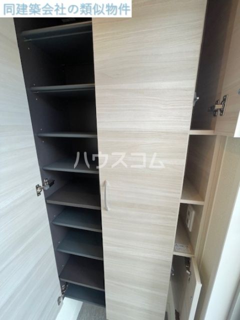 D-ROOM岩倉市大市場町の玄関写真