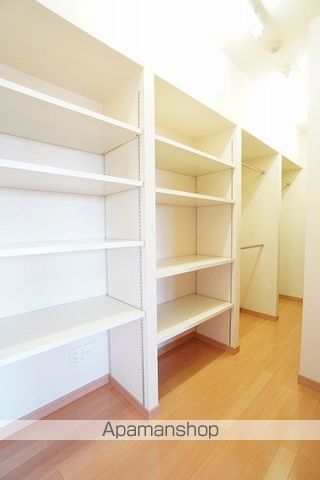 GALLERIAの内装写真