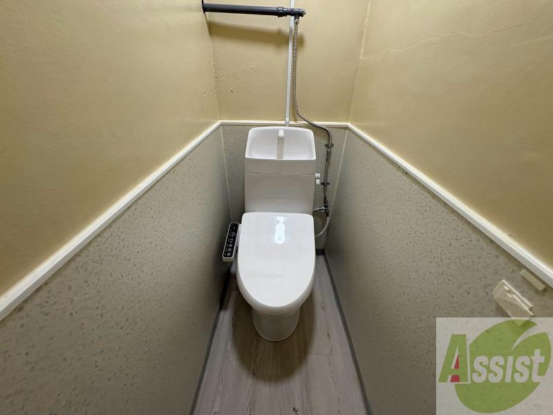 地下鉄南北線 北２４条駅 徒歩11分 4階建 築56年のトイレ写真