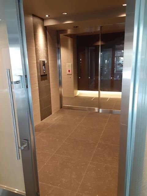 ブルーライン 阪東橋駅 徒歩5分 11階建 築4年の外観写真