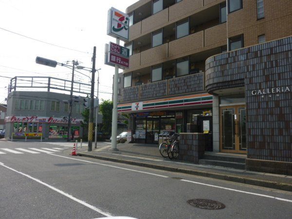 コンビニ　セブンイレブン東船橋4丁目店（コンビニ）まで19m