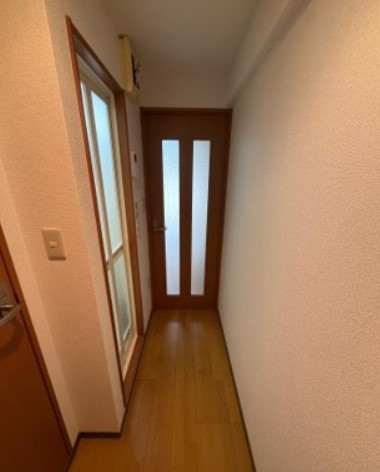 日進パレスの玄関写真