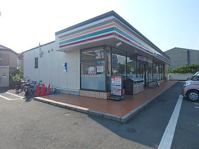 コンビニ　セブンイレブン馬橋栄町西店（コンビニ）まで407m