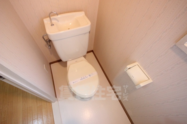 ＪＲ芸備線 広島駅 徒歩6分 7階建 築36年のトイレ写真