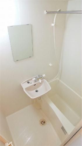 レオパレスラウンドTNのトイレ写真