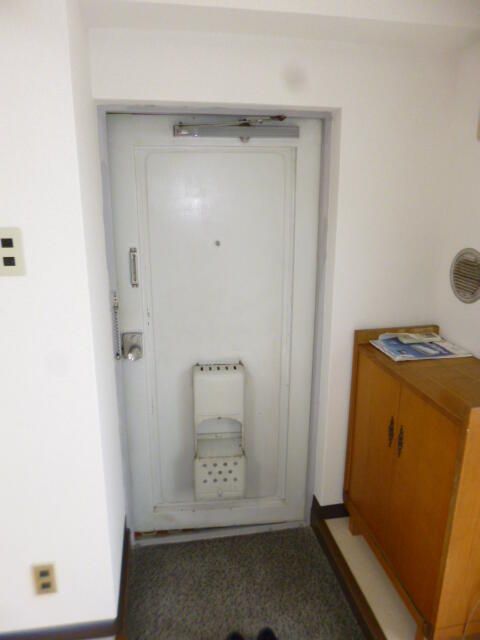 玄関　落ち着いた玄関です