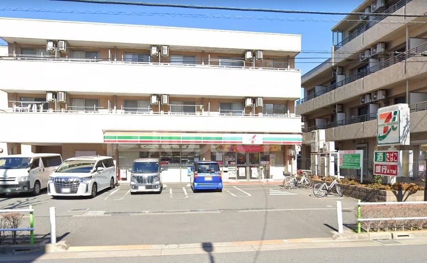 コンビニ　セブンイレブン板橋高島平8丁目店（コンビニ）まで180m