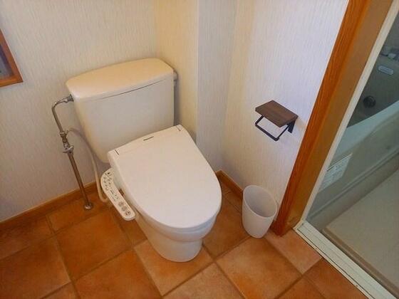 一色HY貸家のトイレ写真