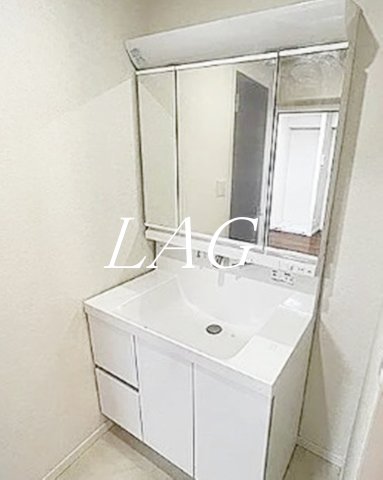 洗面設備　洗面台です。