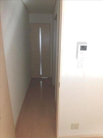 セキュリティ　訪問者が分かるＴＶモニターホン付きです。
