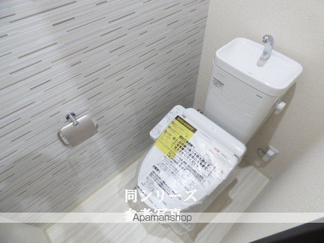阪急千里線 千里山駅 徒歩7分 3階建 築3年のトイレ写真