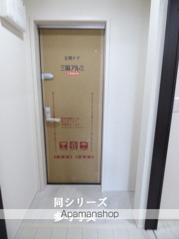 阪急千里線 千里山駅 徒歩7分 3階建 築3年の玄関写真
