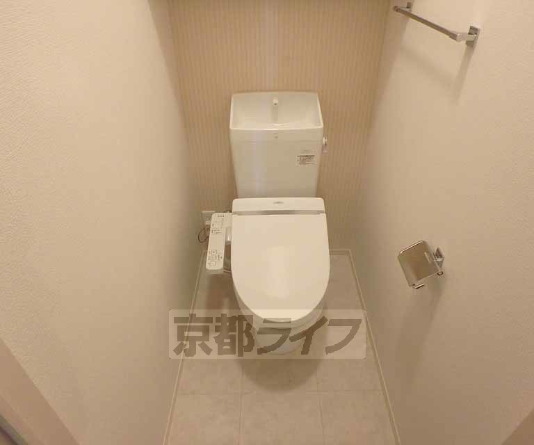 京阪本線 牧野駅 徒歩15分 2階建 築9年のトイレ写真