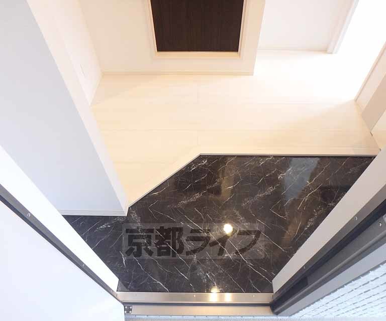 京阪本線 牧野駅 徒歩15分 2階建 築9年の玄関写真