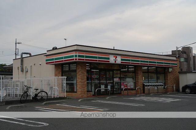 コンビニ　セブンイレブン（コンビニ）まで4542m