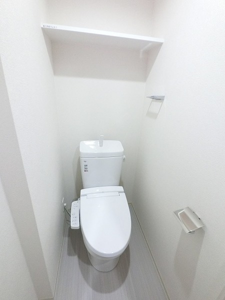 ララプレイス大阪ウエストゲートのトイレ写真