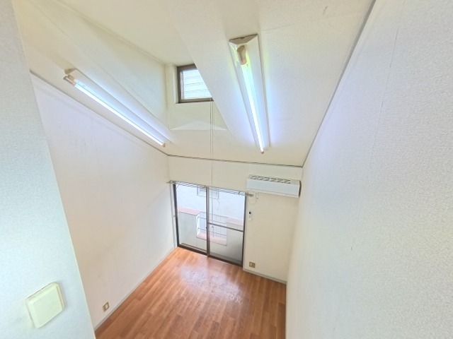 ヒル天沼の居間写真