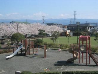 公園　仁田さくら公園（公園）まで484m